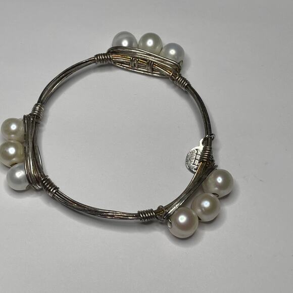 BOURBON & BOWETIES gold tone bracelet bangle PEARL signed jewelry wire wrapped - Picture 5 of 12
